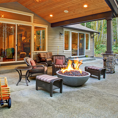 Outdoor Heaters <br>& Fire Pits